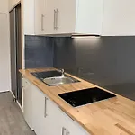 Studio Entierement Renove Avec Parking Gratuit