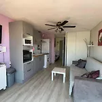 Le Lagon Bleu Studio Cabine Dans Residence Avec Piscine