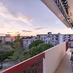 Appartement 2 Chambres, Dernier Etage, Parking Gratuit Dans Residence, Balcon & Coucher De Soleil