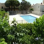 Appartement Cap D'Adge A Cote Camp Natu