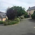 Beautiful Ground Floor 2 Bedroom Apartment