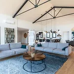 Villa Parlementia - Architect Designed House-Heated Pool Ac