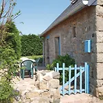 1 Bedroom Cozy Home In Pleubian