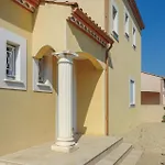 4 Bedroom Cozy Home In Grau Dagde