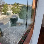 Appartement Entier Au Dessus De Villa, Climatisation Reversible Poele A Bois Tres Chaleureux , Wi Fi Parking Privee Gratuit Situation 500 M, Plage Et Centre Ville