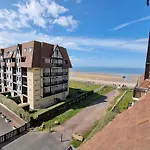 Cabourg Seaside With Tennis And Swimming Pool