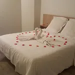Brit Hotel Parc Azur Toulon