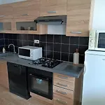 Appartement Refait A Neuf Residence Avec Piscine Trouville Sur Mer