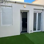 Les Jardins Marseillais 1- Appartement 4 Personnes - Plages Calanques- Stade Velodrome - Hopital La Timone