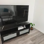 Joli Appartement Avec Jardin-Terrasse Prive
