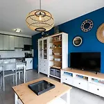 Appartement Sur Les Hauteurs D'Hendaye Avec Terrasse Et Parking