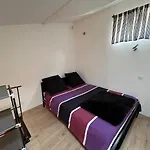 Grand Studio Contemporain Avec Mezzanine