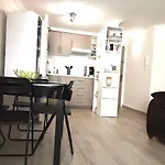 Bel Appartement Coeur De Ville, Patio, Clim, Garage