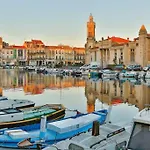 Sete Bel Appartement Renove. Superbe Emplacement.