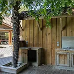 Care Villa T4 Avec Piscine
