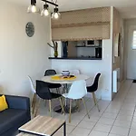 Charmant Duplex 4 Pieces Avec Piscine, Parfait Pour 6 Personnes - Fr-1-487-338