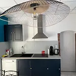 Appartement En Face De La Plage Avec Barbecue
