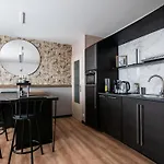 Coup De Coeur F2 Standing Design Et Parking
