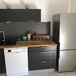 Appartement A Proximite Du Centre Et De La Plage A Meze