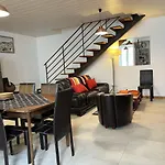 Charmante Maison Oleronnaise Avec Jardin, 3 Chambres, Centre Bourg, Proche Plage, Parking Prive. - Fr-1-246A-130