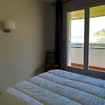 Appartement Avec Terrasse, Parking, Plage De Trestraou A Perros-Guirec - Fr-1-368-350