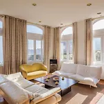 L'Ambassadeur - Magnifique Appartement Dans L'Ancien Hotel Ar Vro