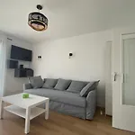Beautiful Flat For 4 Very Closed To The Beach