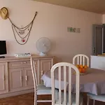 Appartement En Front De Mer A Port-La-Nouvelle Avec Terrasse Et Parking Prive - Fr-1-229C-72
