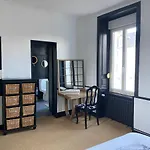 Chambre Spacieuse Dans Maison Renovee