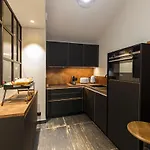 Loft Room 85, Petite Maison Avec Jacuzzi Privatif