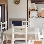 Cozy Home In La Tranche-Sur-Mer With Kitchenette