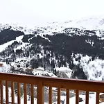 Appartement 4 Pieces Avec Parking A Meribel - Fr-1-180-176
