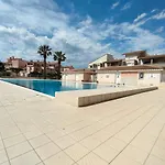 Charmant T2 Avec Wifi Parking Piscine Tennis Proche Plage Et Port