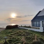 Vue Imprenable Sur La Mer A Batz Sur Mer