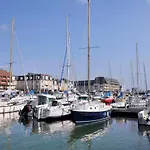 Appartement A 300M De La Plage - Exterieur Commun