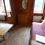 Grand Bornand : Appartement 6 Pers Avec Balcon Au Coeur Du Village - Fr-1-458-167