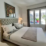 120M2 Avec Deux Terrasses Ensoleillees A Biarritz