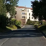 Bel Appartement En Residence 