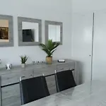 Magnifique Vue Mer Pour Ce T2 Totalement Renove Classe Meuble De Tourisme 3 Etoiles
