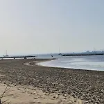 Le Catamaran Studio Cabine Climatise Renove Petite Vue Mer 100 M Plage