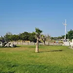 Le Catamaran Studio Cabine Climatise Renove Petite Vue Mer 100 M Plage