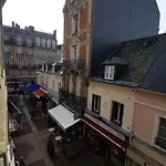 2 Pieces Au Coeur De Trouville / Rue Des Bains