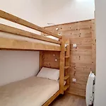 Duplex Renove Avec Balcon, Proche Des Pistes, Tv, Lecteur Dvd, Parking, Commerces A 50M - Fr-1-344-789