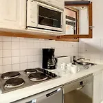Appartement Cosy Au Pied Des Pistes Avec Parking Et Balcon, 4 Pers, Centre Village - Fr-1-344-1077