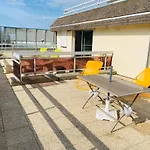 Appartement Avec Terrasse Vue Mer 50 Metres De La Plage