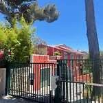 Port Bandol T3 Dans Residence Calme Parking Prive