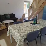 La Cabine Du Bout Du Monde Avec Mezzanine - Ile De Sein - Votre Maison De Vacances De Haut Standing - Pl03