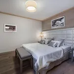 Appartement Moderne A Courchevel Village, Pres Des Commerces Et Pistes, Parking Et Salle De Fitness Inclus - Fr-1-562-38