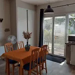 Maisonnette Proche De La Plage