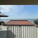 Oasis Cove, Maisons Au Bord De L'Eau, Plage De Sete